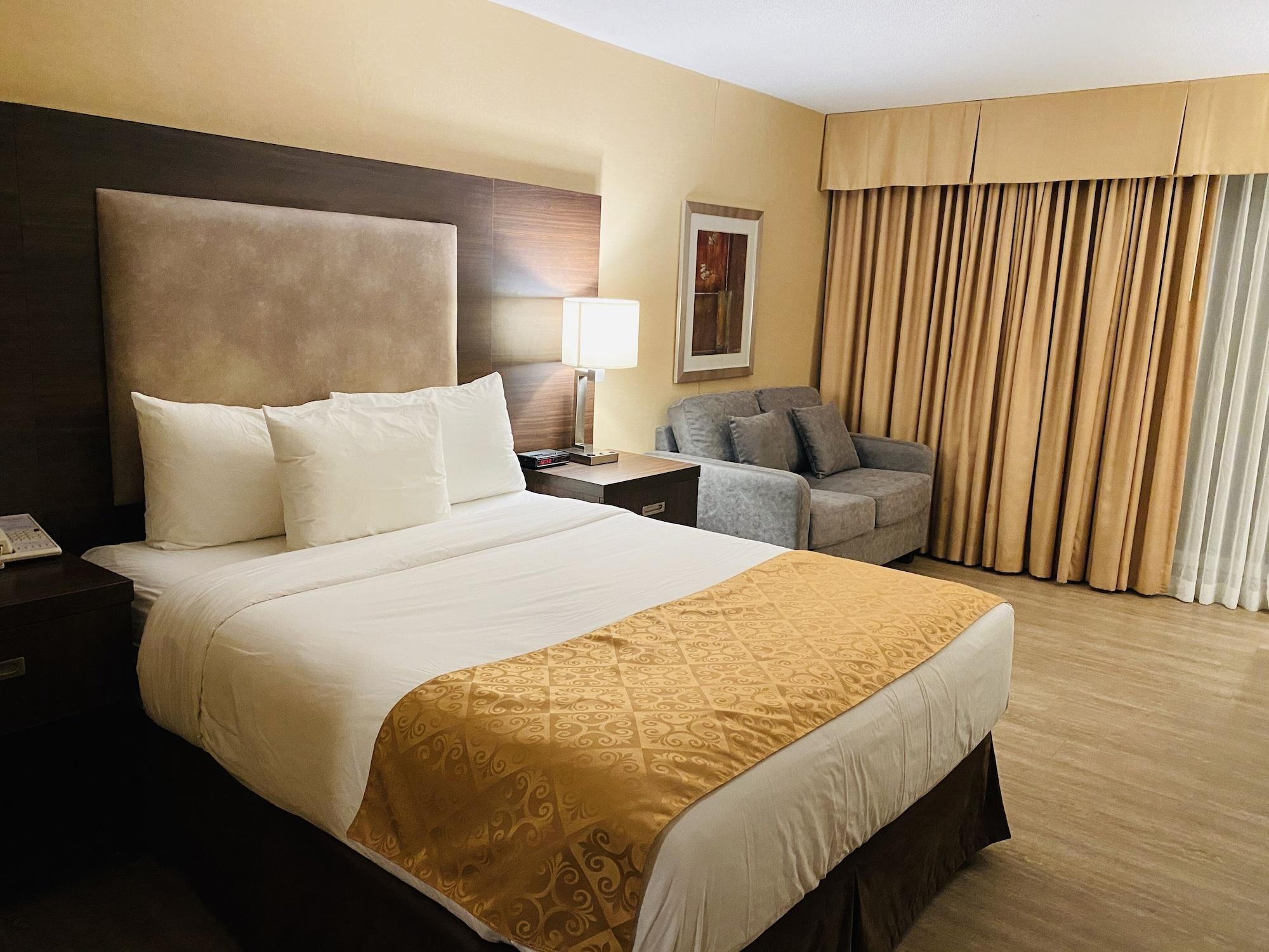 Ramada By Wyndham Belleville Harbourview Conference Center Dış mekan fotoğraf